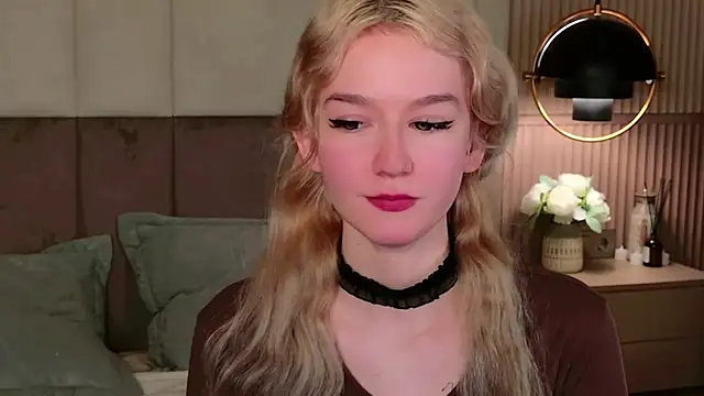 NaomiLoys online show from 26, 2, 2025