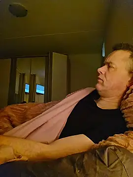 Snapshot of Hectorthyssen1 chatting on 14, 2, 2026 Hectorthyssen1 online show from 14, 2, 2026