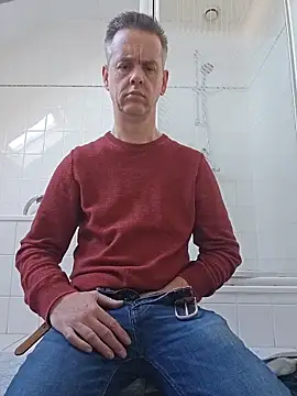 Snapshot of Hectorthyssen1 chatting on 5, 3, 2026 Hectorthyssen1 online show from 5, 3, 2026