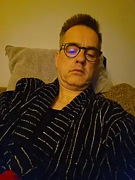 Snapshot of Hectorthyssen1 chatting on 8, 3, 2026 Hectorthyssen1 online show from 8, 3, 2026