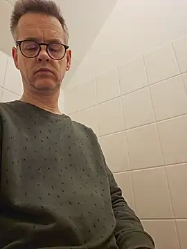 Snapshot of Hectorthyssen1 chatting on 14, 3, 2026 Hectorthyssen1 online show from 14, 3, 2026