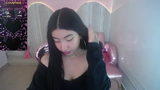 Snapshot of melodii_t chatting on 10, 12, 2024 melodii t online show from 10, 12, 2024