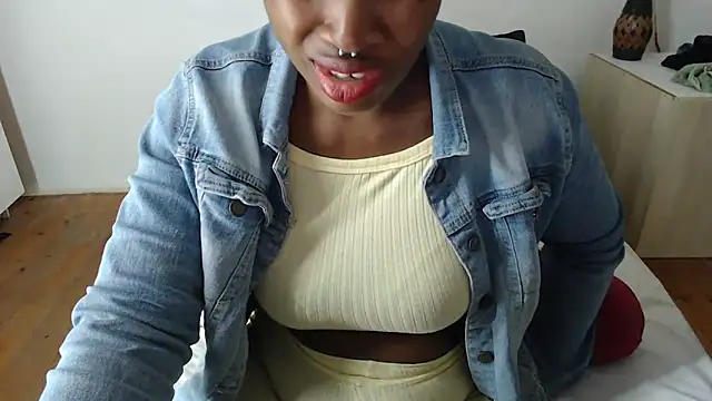 FLOWERLIPS25 online show from 11, 1, 2025