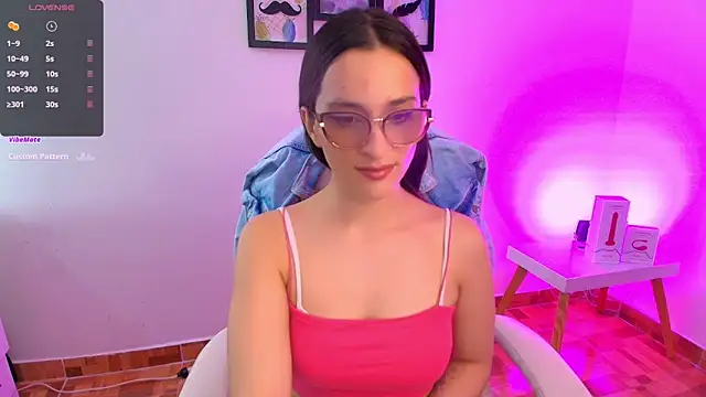 Snapshot of mariaan_m_ chatting on 10, 2, 2026 mariaan m online show from 10, 2, 2026