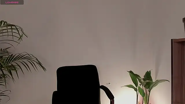 CherryyBrrr1 online show from 15, 12, 2025