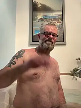 Snapshot of Silverfoxxx-73 chatting on 1, 12, 2024 Silverfoxxx-73 online show from 1, 12, 2024