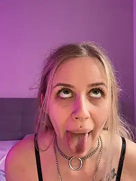 Snapshot of lunawolf21 chatting on 9, 2, 2025 lunawolf21 online show from 9, 2, 2025