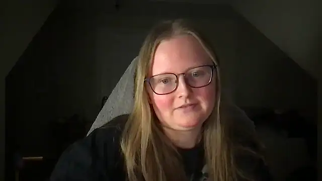 lexie lilacs online show from 26, 1, 2025