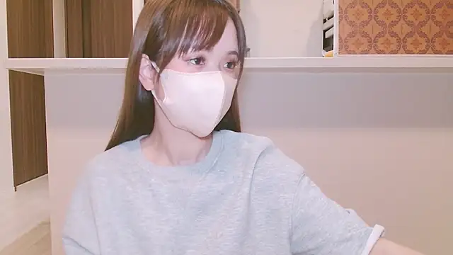  hina chan  online show from 10, 4, 2026