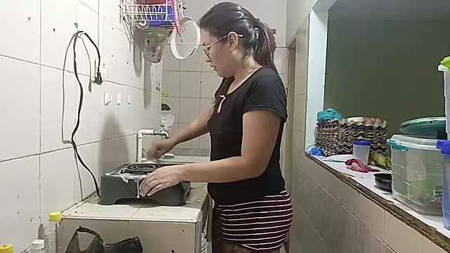 luxandracon23 online show from 12, 2, 2025