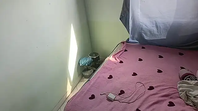 luxandracon23 online show from 14, 2, 2025