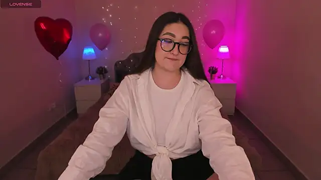 Snapshot of Aria_Blisss chatting on 20, 2, 2025 Aria Blisss online show from 20, 2, 2025