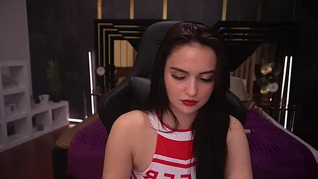 Snapshot of MilashaLovely chatting on 20, 2, 2025 MilashaLovely online show from 20, 2, 2025