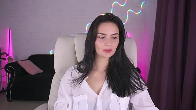 Snapshot of MilashaLovely chatting on 23, 11, 2025 MilashaLovely online show from 23, 11, 2025