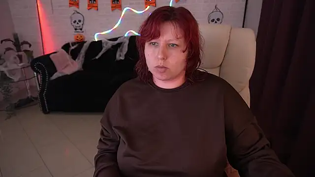 Snapshot of LiliyaMoon chatting on 1, 11, 2025 LiliyaMoon online show from 1, 11, 2025