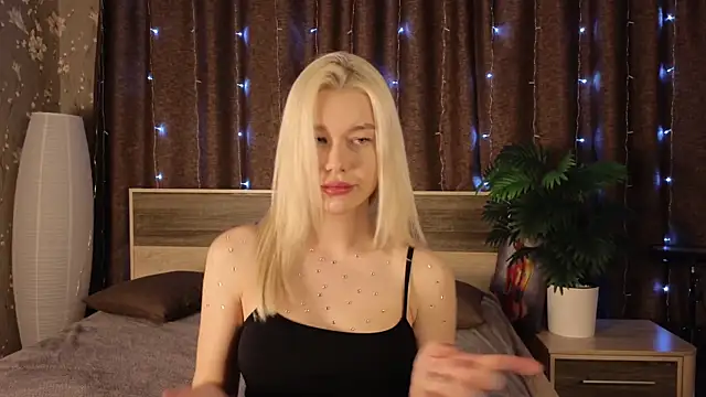 Snapshot of Lolly_Lika chatting on 11, 12, 2024 Lolly Lika online show from 11, 12, 2024