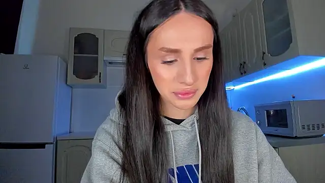 Kim Oberlin  online show from 1, 2, 2026