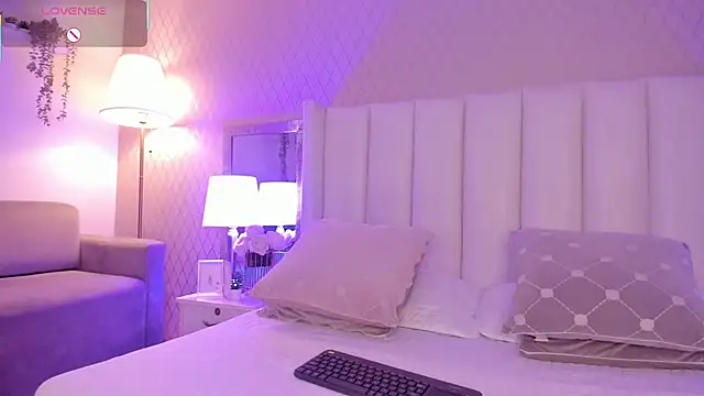 SophiaSmiiths  online show from 23, 2, 2026