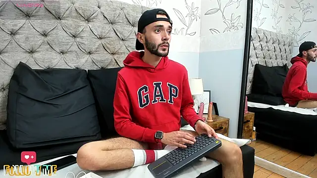 Snapshot of jakemagnus chatting on 10, 1, 2025 jakemagnus online show from 10, 1, 2025