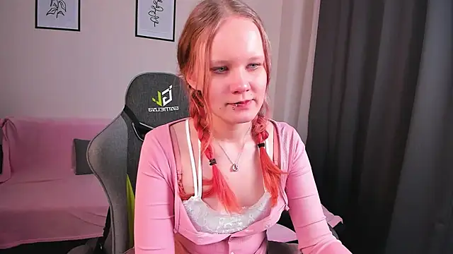 Snapshot of boostyboobs chatting on 18, 2, 2025 boostyboobs online show from 18, 2, 2025
