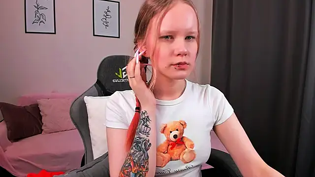 Snapshot of boostyboobs chatting on 27, 2, 2025 boostyboobs online show from 27, 2, 2025