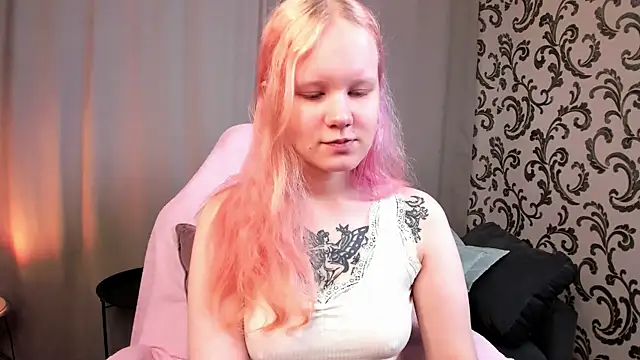 Snapshot of boostyboobs chatting on 15, 9, 2025 boostyboobs online show from 15, 9, 2025