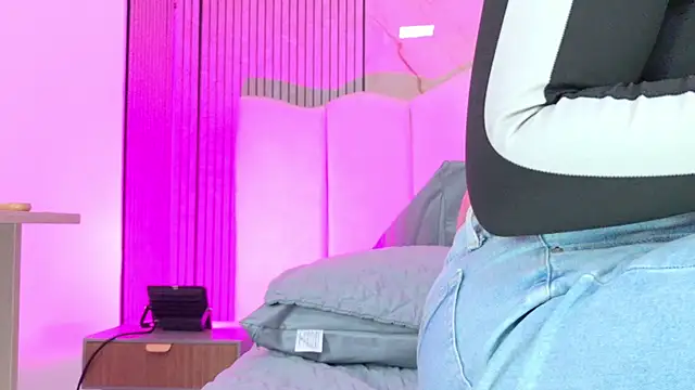 Sofia martiin online show from 1, 5, 2026