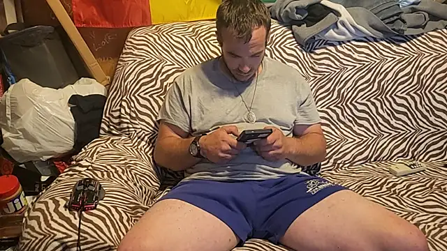 Snapshot of ScubaStevex chatting on 17, 6, 2026 ScubaStevex online show from 17, 6, 2026