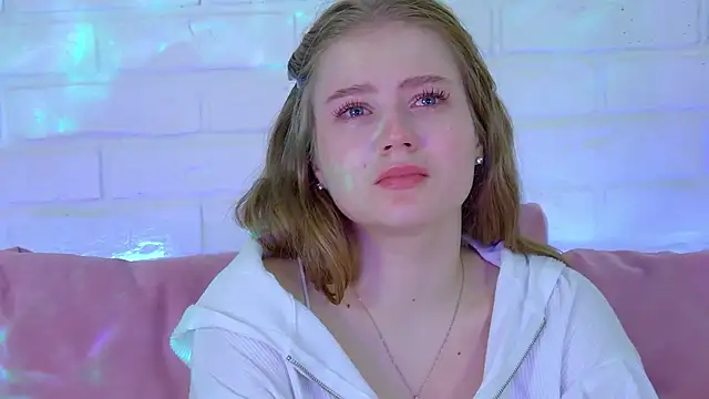 SelinSwarovski online show from 12, 10, 2025