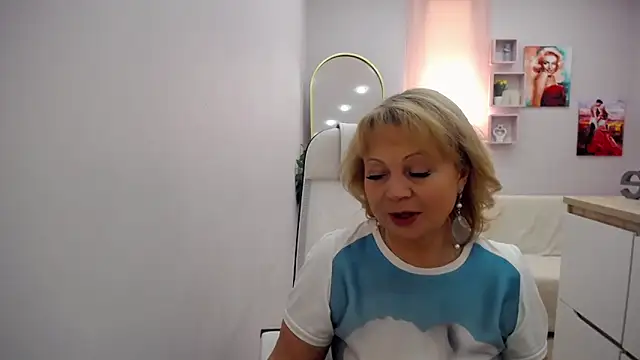 Snapshot of Milla_Cutie18 chatting on 13, 4, 2026 Milla Cutie18 online show from 13, 4, 2026