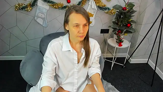 Snapshot of Lillian_White chatting on 10, 1, 2025 Lillian White online show from 10, 1, 2025