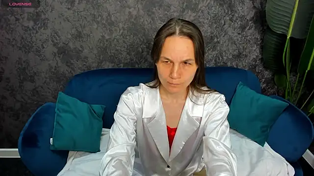 Snapshot of Lillian_White chatting on 19, 2, 2025 Lillian White online show from 19, 2, 2025