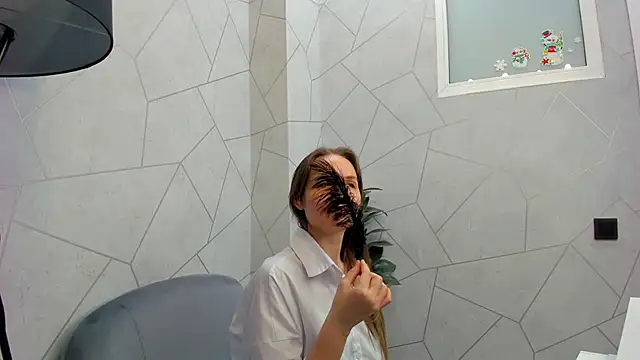 Snapshot of Lillian_White chatting on 11, 3, 2025 Lillian White online show from 11, 3, 2025