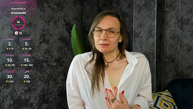 Lillian White online show from 13, 5, 2026