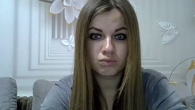 Snapshot of TinaFun4u chatting on 28, 2, 2025 TinaFun4u online show from 28, 2, 2025