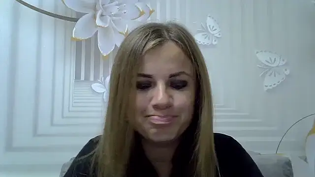 Snapshot of TinaFun4u chatting on 30, 9, 2025 TinaFun4u online show from 30, 9, 2025