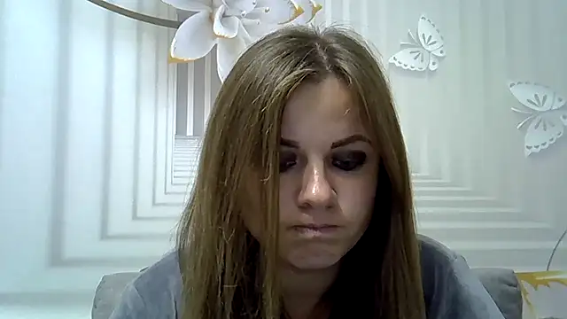 Snapshot of TinaFun4u chatting on 28, 10, 2025 TinaFun4u online show from 28, 10, 2025