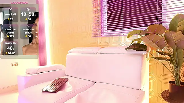 Snapshot of Bella19_ chatting on 3, 3, 2025 Bella19  online show from 3, 3, 2025