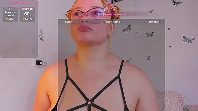 Snapshot of Mila_Volkovich chatting on 31, 1, 2025 Mila Volkovich online show from 31, 1, 2025