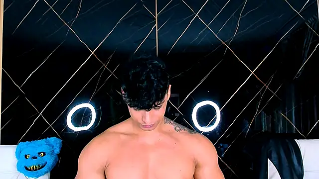 Owen Muzcle online show from 28, 10, 2025