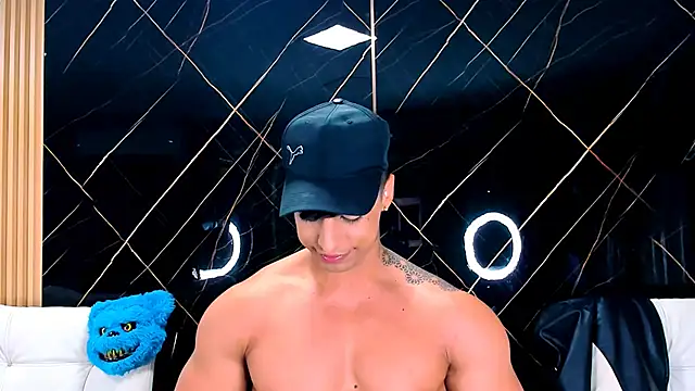 Owen Muzcle online show from 30, 10, 2025