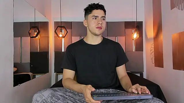 LiamNovak online show from 15, 2, 2026