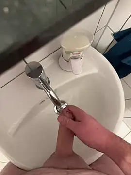 Snapshot of Abenteuerman chatting on 11, 12, 2024 Abenteuerman online show from 11, 12, 2024