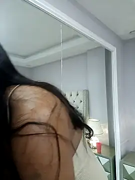 KloheCurvy online show from 4, 12, 2024