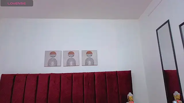 Snapshot of selena_castillo chatting on 13, 9, 2025 selena castillo online show from 13, 9, 2025