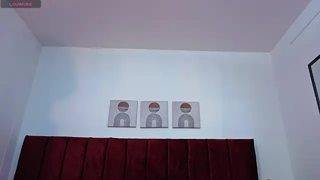 Snapshot of selena_castillo chatting on 6, 1, 2026 selena castillo online show from 6, 1, 2026