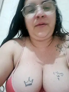 Snapshot of tatuadapaty chatting on 9, 12, 2024 tatuadapaty online show from 9, 12, 2024