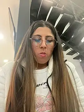 girl anni online show from 31, 1, 2025