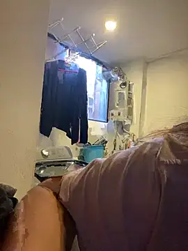 girl anni online show from 9, 2, 2025