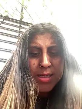 girl anni online show from 10, 2, 2025